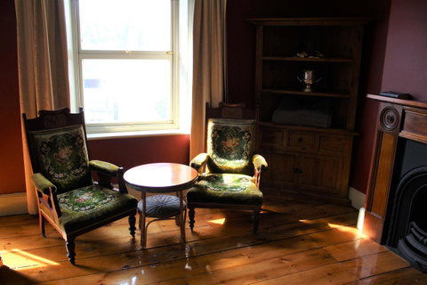 The Tasmanian Inn - Accommodation Whitsundays 20