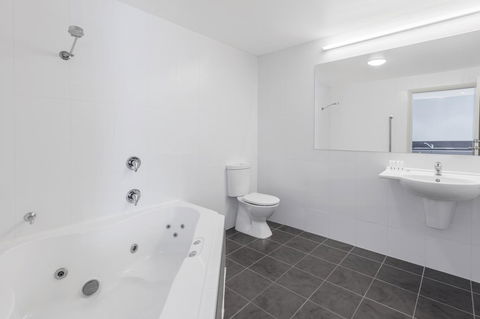 Travelodge Hotel Hobart Airport - Accommodation Whitsundays 11