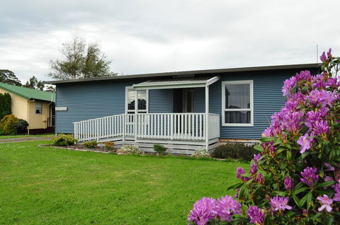 GreenGate Cottages - Accommodation Whitsundays 0