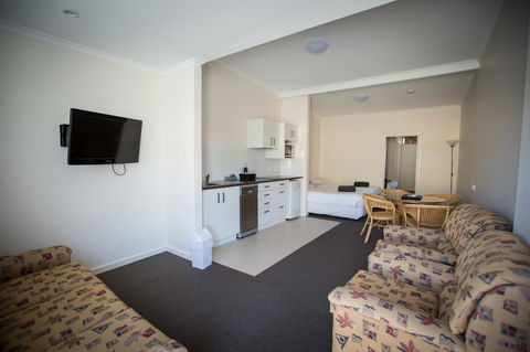 Abel Tasman Airport Motor Inn - Accommodation Whitsundays 38