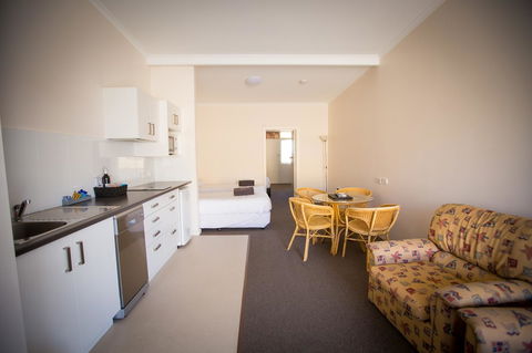 Abel Tasman Airport Motor Inn - Accommodation Whitsundays 32