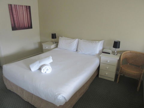 Abel Tasman Airport Motor Inn - Accommodation Whitsundays 0