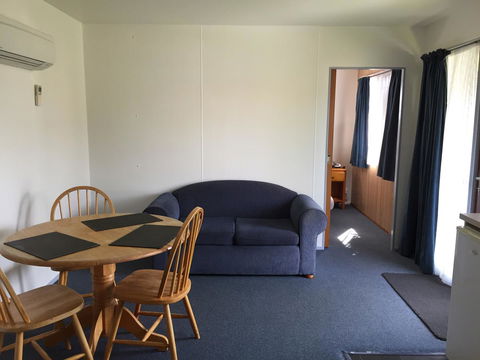 Regatta Point Tavern & Holiday Villas - Accommodation Whitsundays 21