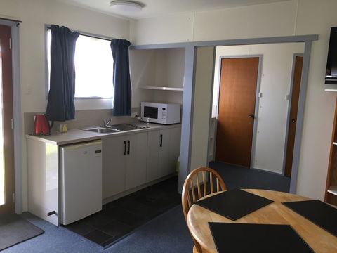 Regatta Point Tavern & Holiday Villas - Accommodation Whitsundays 1