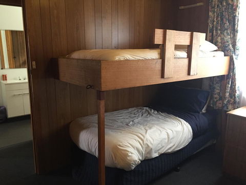 Regatta Point Tavern & Holiday Villas - Accommodation Whitsundays 4