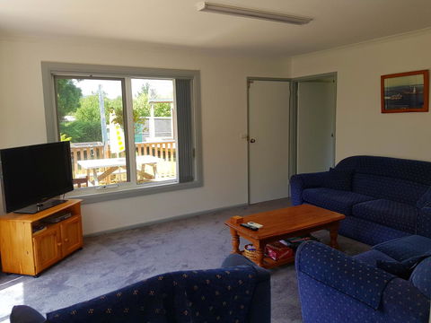 Regatta Point Tavern & Holiday Villas - Accommodation Whitsundays 29