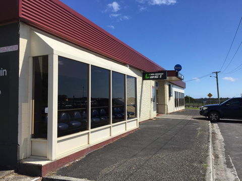 Regatta Point Tavern & Holiday Villas - Accommodation Whitsundays 0