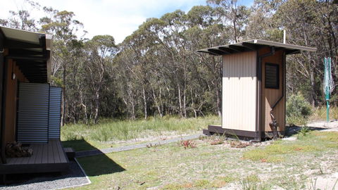 BAY OF FIRES ECO HUT Off Grid Experience At Binalong Bay - Accommodation Whitsundays 18