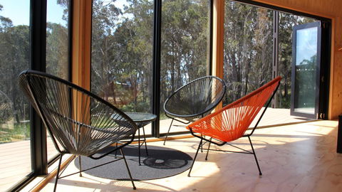 BAY OF FIRES ECO HUT Off Grid Experience At Binalong Bay - Accommodation Whitsundays 11