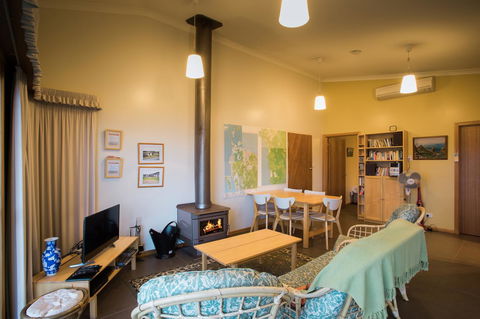 Arthur Riverfront And Sea Lodge Downstream - Accommodation Whitsundays 7