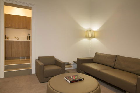 Ikon Hotel - Accommodation Whitsundays 7