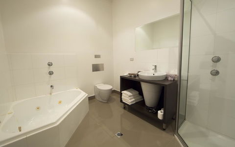 Ikon Hotel - Accommodation Whitsundays 9