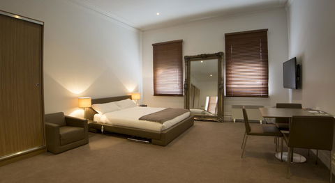 Ikon Hotel - Accommodation Whitsundays 1