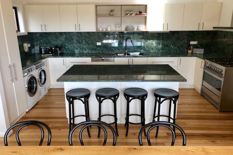 HIDDEN HAVEN Binalong Bay - Accommodation Whitsundays 12