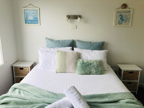 BAY OF FIRES SEACHANGE Ocean Frontage - Accommodation Whitsundays 20