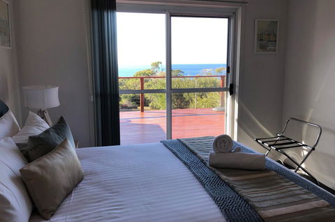 BAY OF FIRES SEACHANGE Ocean Frontage - Accommodation Whitsundays 4