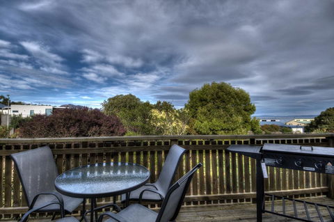 Ar Lan Y Mor - Accommodation Whitsundays 1
