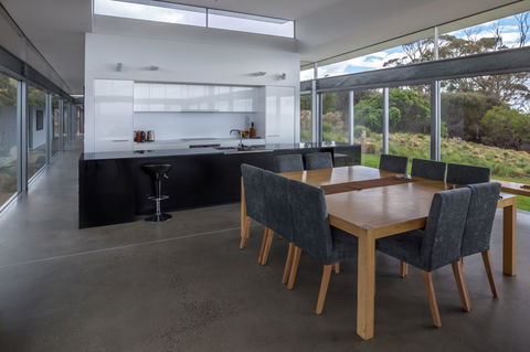 Avalon Coastal Retreat - Accommodation Whitsundays 14