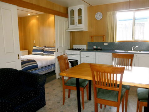 Strahan Beach Tourist Park - Accommodation Whitsundays 4