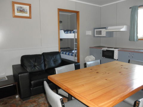 Strahan Beach Tourist Park - Accommodation Whitsundays 10