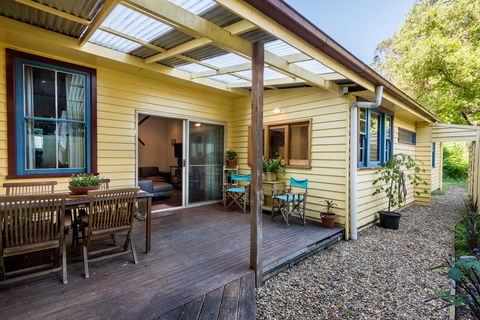 Avalon House - Accommodation Whitsundays 9