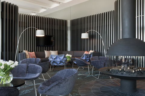 Crown Metropol Melbourne - Accommodation Whitsundays 9