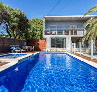 Front Beach House - Accommodation Whitsundays
