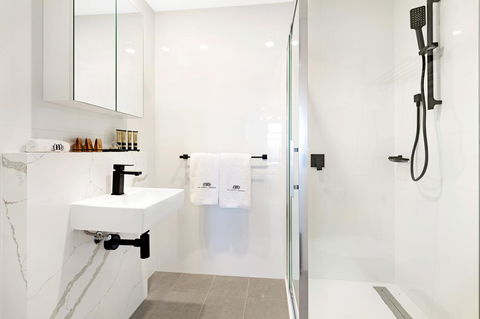 The Hamptons Apartments - St Kilda - Accommodation Whitsundays 11