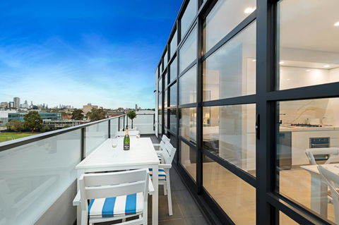 The Hamptons Apartments - St Kilda - Accommodation Whitsundays 7