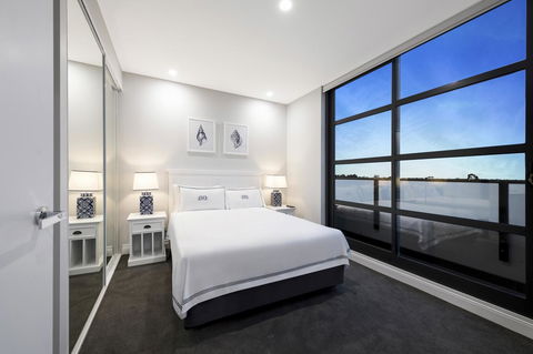 The Hamptons Apartments - St Kilda - Accommodation Whitsundays 4