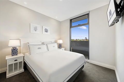 The Hamptons Apartments - St Kilda - Accommodation Whitsundays 38