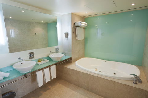 PARKROYAL Melbourne Airport - Accommodation Whitsundays 18