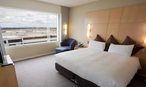 PARKROYAL Melbourne Airport - Accommodation Whitsundays 14