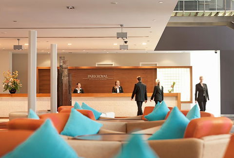 PARKROYAL Melbourne Airport - Accommodation Whitsundays 8