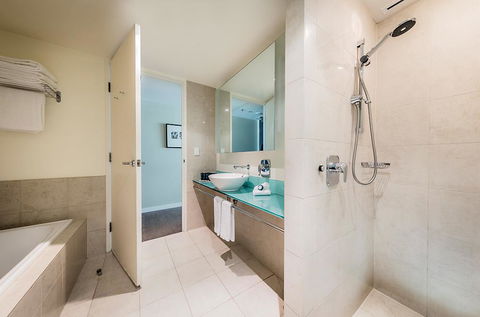 PARKROYAL Melbourne Airport - Accommodation Whitsundays 4