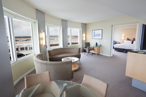 PARKROYAL Melbourne Airport - Accommodation Whitsundays 30