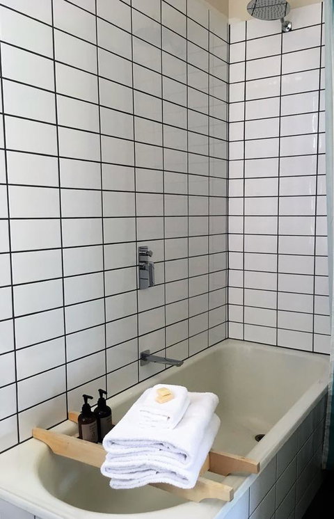 The Alexandra Hotel - Accommodation Whitsundays 10