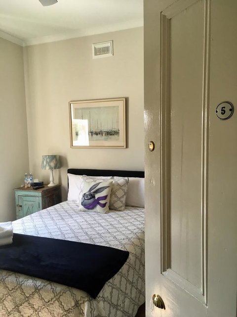 The Alexandra Hotel - Accommodation Whitsundays 12