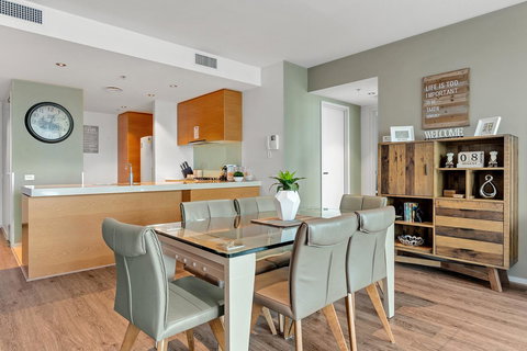 Docklands Private Collection - NEWQUAY - Accommodation Whitsundays 1