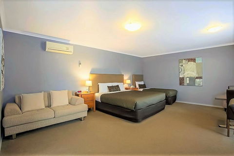Comfort Inn Warrnambool International - Accommodation Whitsundays 24