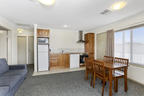 Comfort Inn Warrnambool International - Accommodation Whitsundays 35
