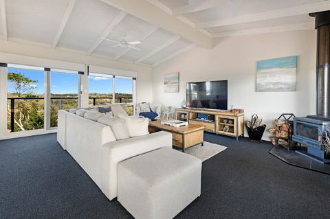 Beachside House - Accommodation Whitsundays 2