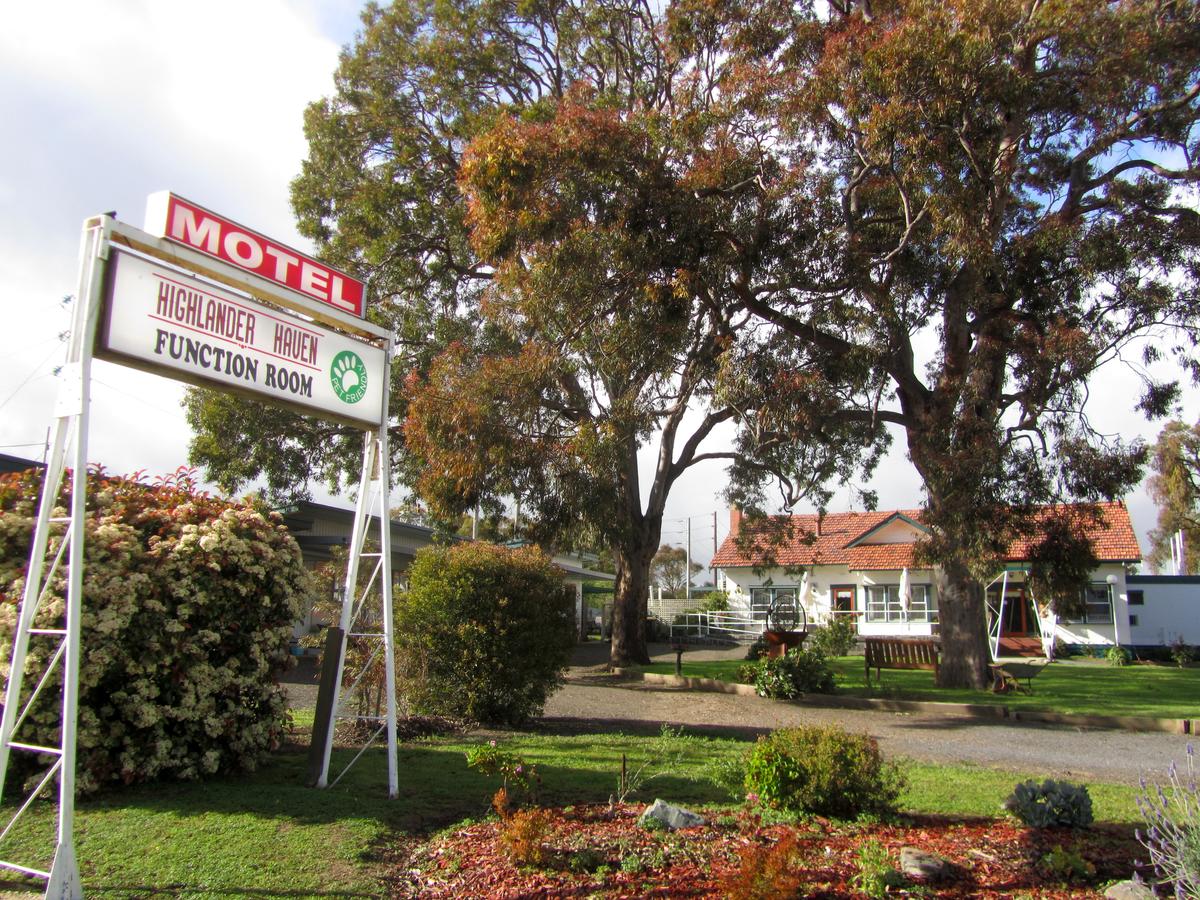 Adelaide Lead VIC Accommodation Whitsundays