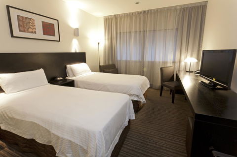 Causeway 353 Hotel - Accommodation Whitsundays 6