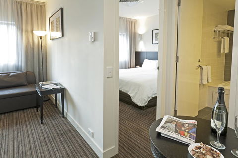 Causeway 353 Hotel - Accommodation Whitsundays 33