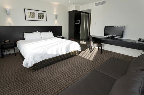 Causeway 353 Hotel - Accommodation Whitsundays 8