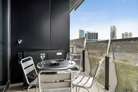 Docklands Executive Apartments - Melbourne - Accommodation Whitsundays 35
