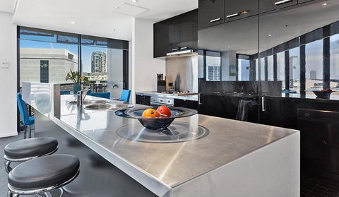 Docklands Executive Apartments - Melbourne - Accommodation Whitsundays 2