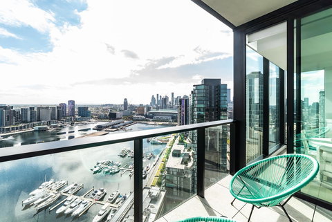 Melbourne Private Apartments - Collins Wharf Waterfront, Docklands - Accommodation Whitsundays 2
