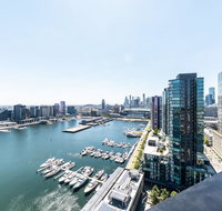 Pars Apartments - Collins Wharf Waterfront Docklands - Accommodation Whitsundays